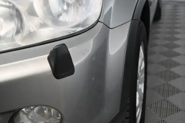 Harmaa Tila-auto, Honda CR-V – UUY-587