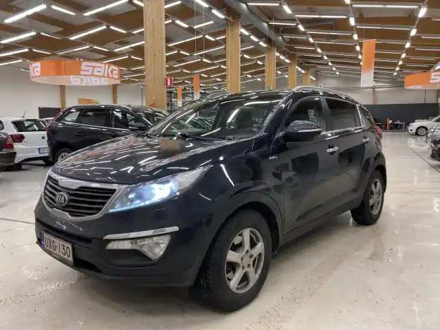 Musta Maastoauto, Kia Sportage – UXG-130