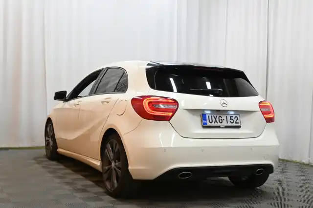 Valkoinen Viistoperä, Mercedes-Benz A – UXG-152