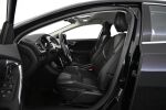 Musta Viistoperä, Volvo V40 – UXG-230, kuva 11