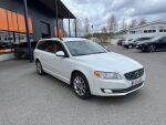 Valkoinen Farmari, Volvo V70 – UXG-600, kuva 3