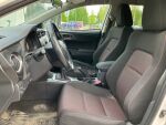 Valkoinen Farmari, Toyota Auris – UXG-762, kuva 3