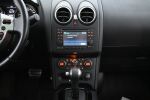 Punainen Maastoauto, Nissan Qashqai – UXG-946, kuva 18