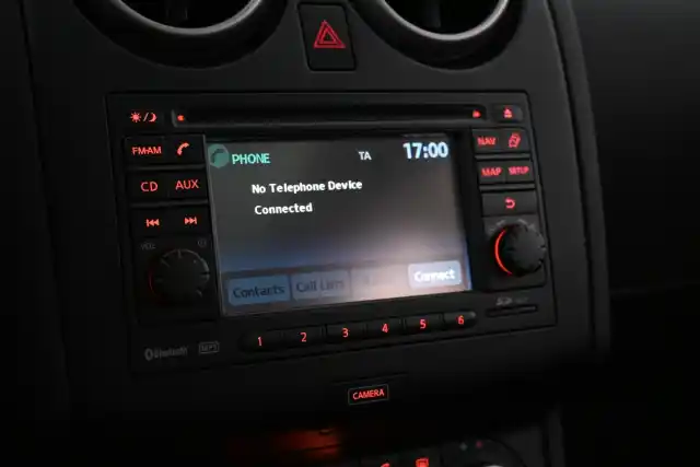 Punainen Maastoauto, Nissan Qashqai – UXG-946