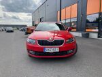 Punainen Farmari, Skoda Octavia – UXZ-821, kuva 2