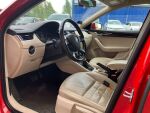 Punainen Farmari, Skoda Octavia – UXZ-821, kuva 6