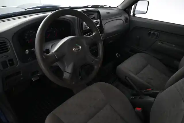 Sininen Pakettiauto, Nissan Cab – UYK-967