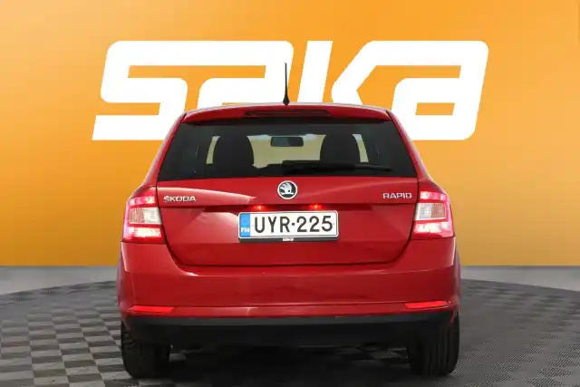 Punainen Viistoperä, Skoda Rapid – UYR-225