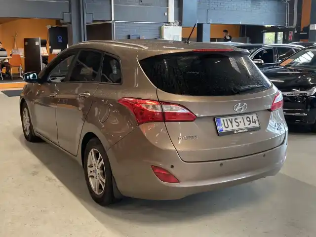 Hopea Farmari, Hyundai I30 – UYS-194
