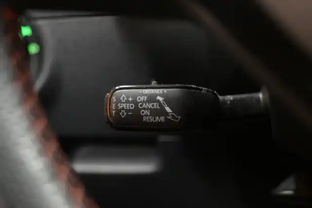 Punainen Viistoperä, Skoda Octavia – UYS-311