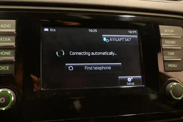 Punainen Viistoperä, Skoda Octavia – UYS-311