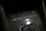 Punainen Viistoperä, Skoda Octavia – UYS-311, kuva 28