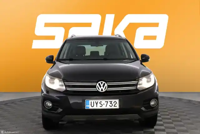 Musta Maastoauto, Volkswagen Tiguan – UYS-732