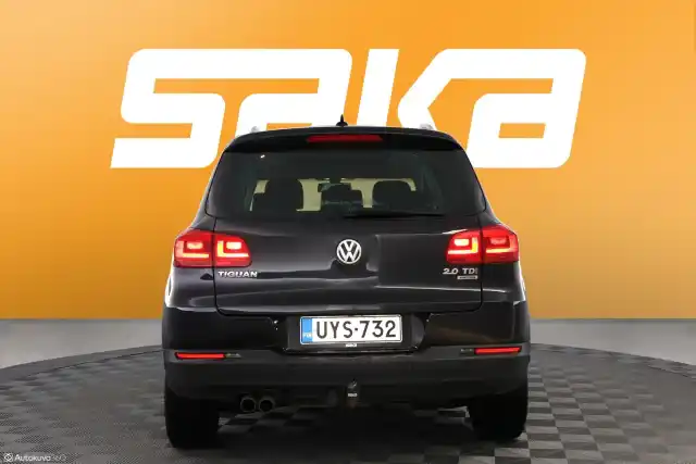 Musta Maastoauto, Volkswagen Tiguan – UYS-732