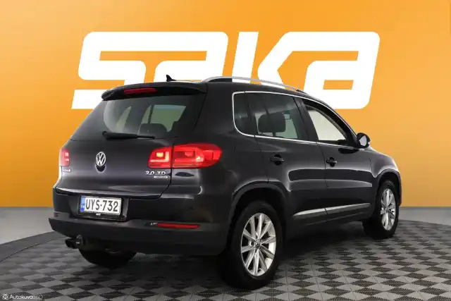 Musta Maastoauto, Volkswagen Tiguan – UYS-732