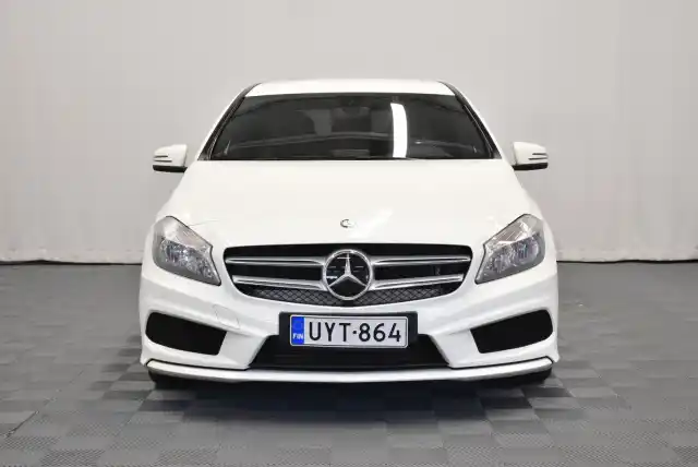 Valkoinen Viistoperä, Mercedes-Benz A – UYT-864