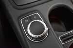 Valkoinen Viistoperä, Mercedes-Benz A – UYT-864, kuva 16