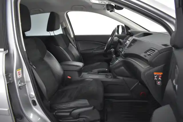 Harmaa Maastoauto, Honda CR-V – UYV-619