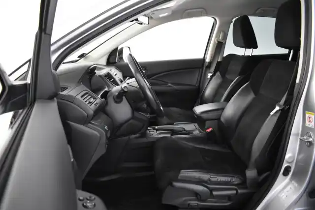 Harmaa Maastoauto, Honda CR-V – UYV-619