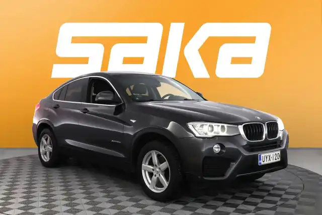 Harmaa Maastoauto, BMW X4 – UYX-120