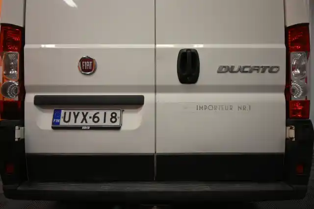 Valkoinen Pakettiauto, Fiat Ducato – UYX-618