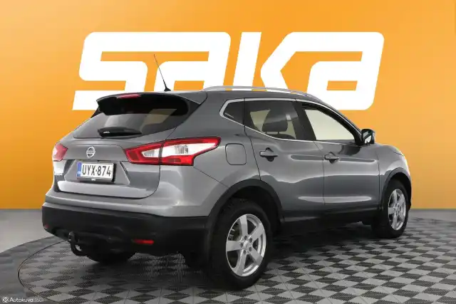 Harmaa Maastoauto, Nissan Qashqai – UYX-874