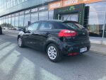 Musta Viistoperä, Kia Rio – UYY-525, kuva 2