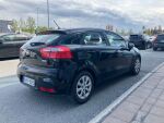 Musta Viistoperä, Kia Rio – UYY-525, kuva 3