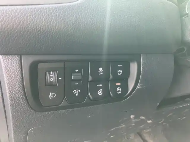 Musta Viistoperä, Kia Rio – UYY-525