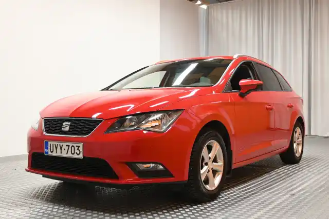 Punainen Farmari, Seat Leon ST – UYY-703