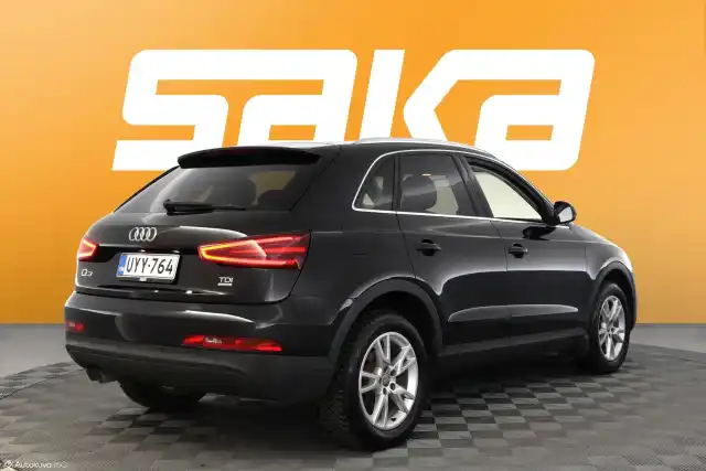 Musta Maastoauto, Audi Q3 – UYY-764