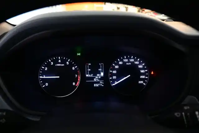 Valkoinen Viistoperä, Hyundai i20 – UZA-469