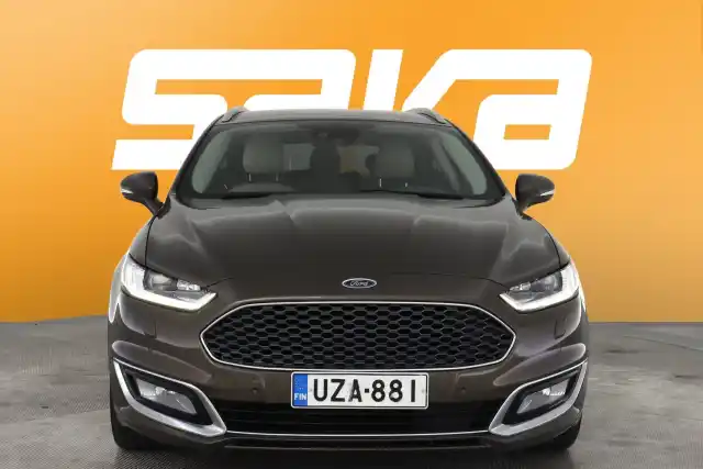 Ruskea Farmari, Ford MONDEO – UZA-881