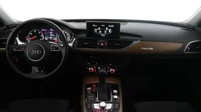Hopea Farmari, Audi A6 – UZE-428