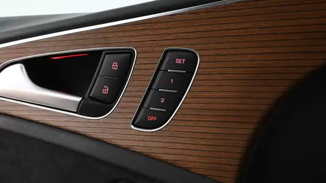 Hopea Farmari, Audi A6 – UZE-428
