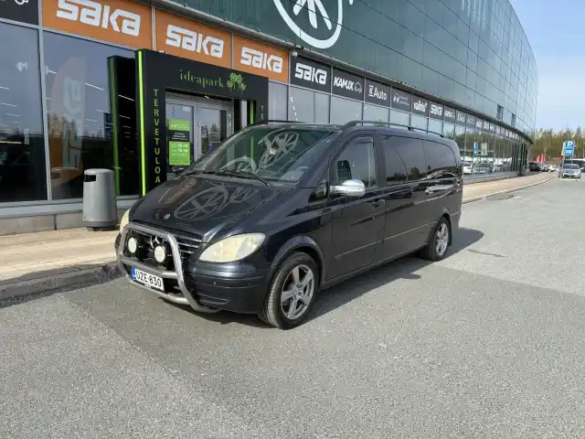 Musta Tila-auto, Mercedes-Benz Viano – UZE-830