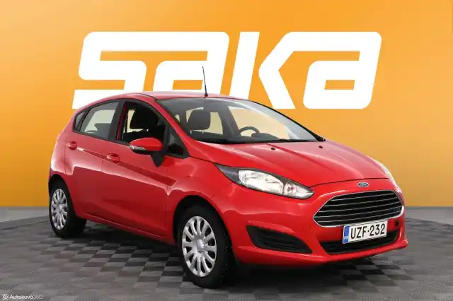 Punainen Viistoperä, Ford Fiesta – UZF-232