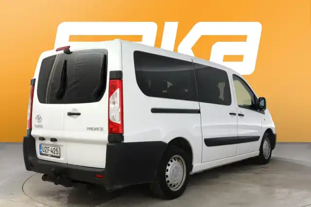 Valkoinen Tila-auto, Toyota Proace – UZF-425