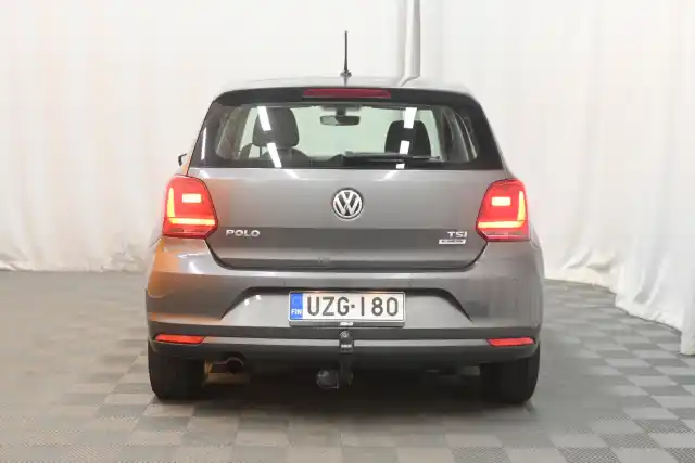 Harmaa Viistoperä, Volkswagen Polo – UZG-180