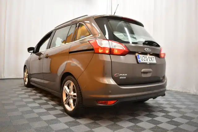 Ruskea Tila-auto, Ford C-MAX GRAND – UZG-287