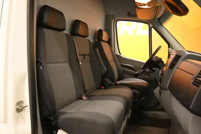 Valkoinen Kuorma-auto, Volkswagen Crafter – UZG-387