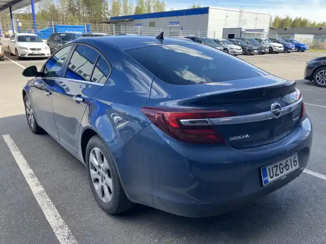 Sininen Viistoperä, Opel Insignia – UZG-616