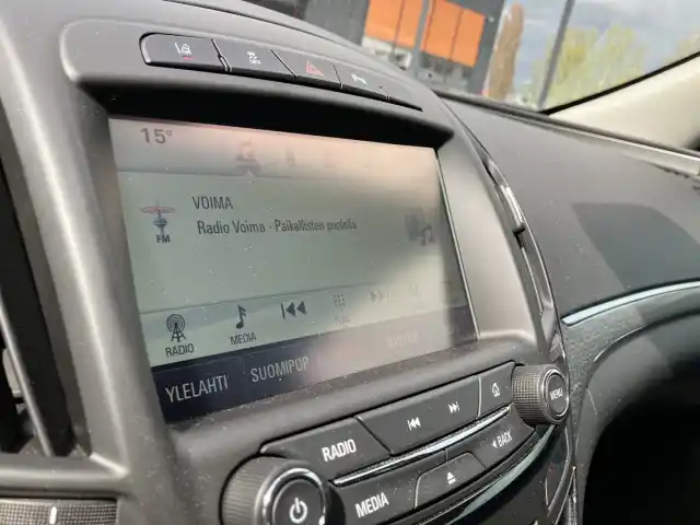Sininen Viistoperä, Opel Insignia – UZG-616