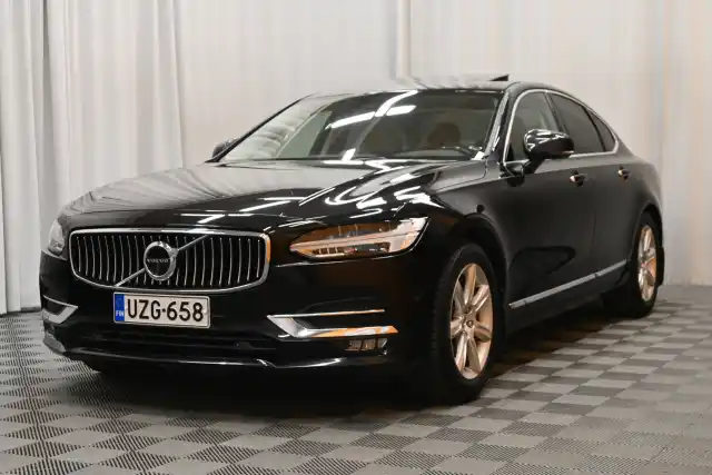 Musta Sedan, Volvo S90 – UZG-658