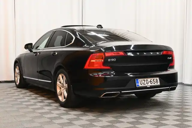 Musta Sedan, Volvo S90 – UZG-658