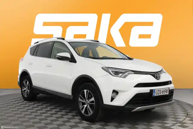 Valkoinen Maastoauto, Toyota RAV4 – UZG-698
