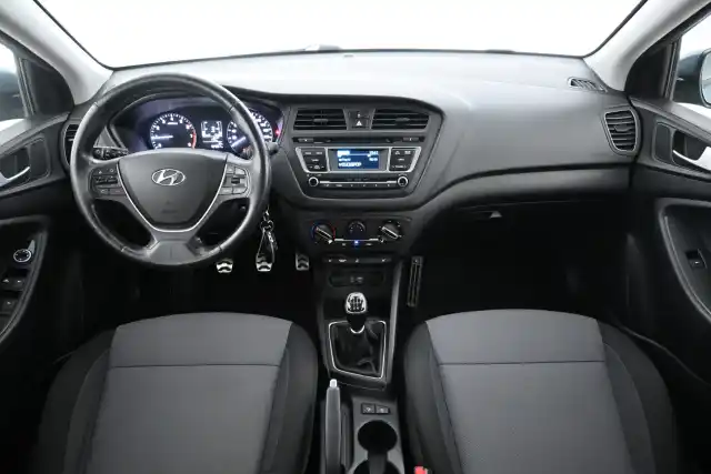 Sininen Viistoperä, Hyundai I20 – UZG-965