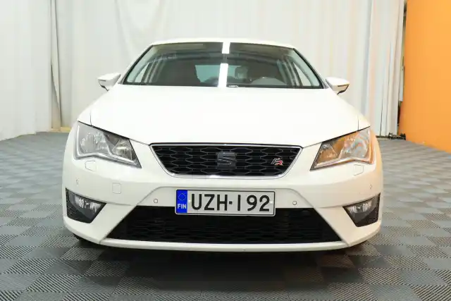 Valkoinen Viistoperä, Seat Leon – UZH-192