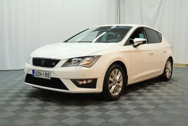 Valkoinen Viistoperä, Seat Leon – UZH-192