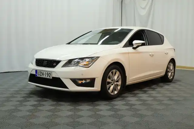 Valkoinen Viistoperä, Seat Leon – UZH-192